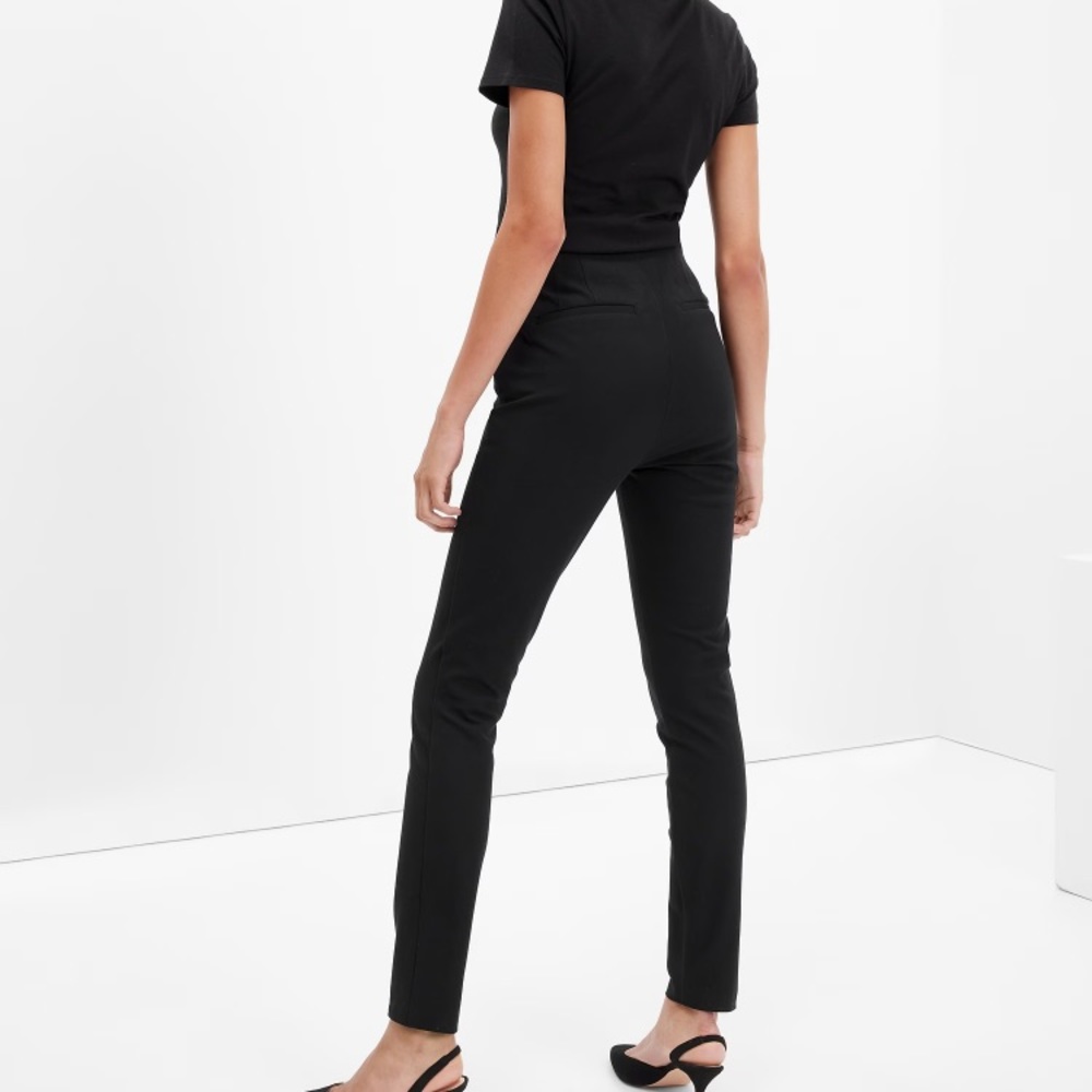 LAST CHANCE! NWT Gap Factory High-Rise Skinny Ankle Pants
